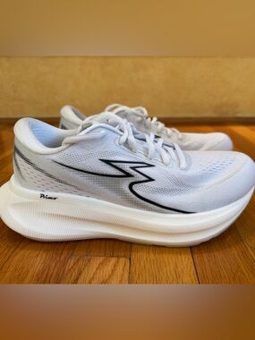 Brand New White Women's 361 Degrees Eleos 2 Athletic Running Shoes - primo white